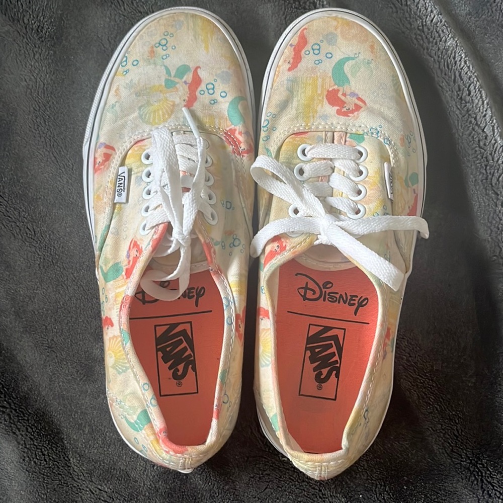 Disney VANS ~ Little Mermaid Ariel ~ Off the Wall WOMANS